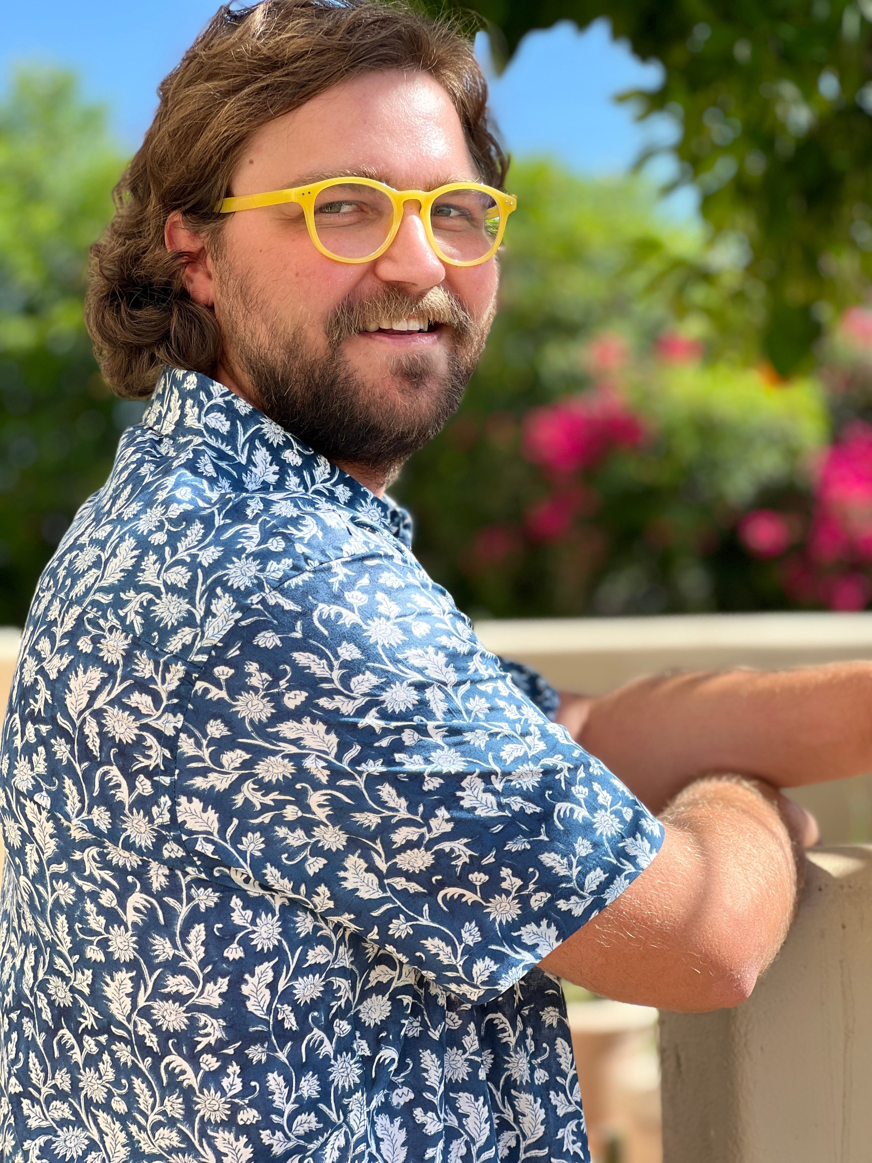 Chandra Blue Floral Men's Short Sleeve Shirt